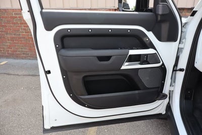 2024 Land Rover Defender S