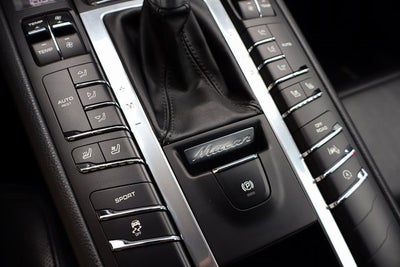 2016 Porsche Macan S