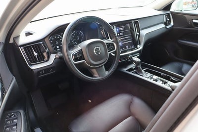 2021 Volvo V60 Cross Country T5
