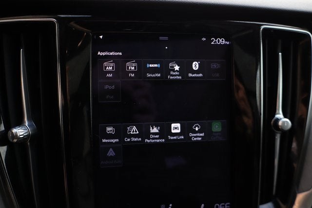 2021 Volvo V60 Cross Country T5