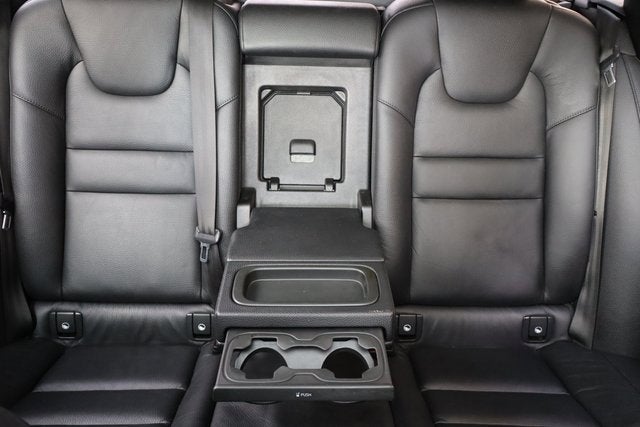 2021 Volvo V60 Cross Country T5