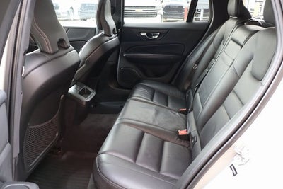 2021 Volvo V60 Cross Country T5