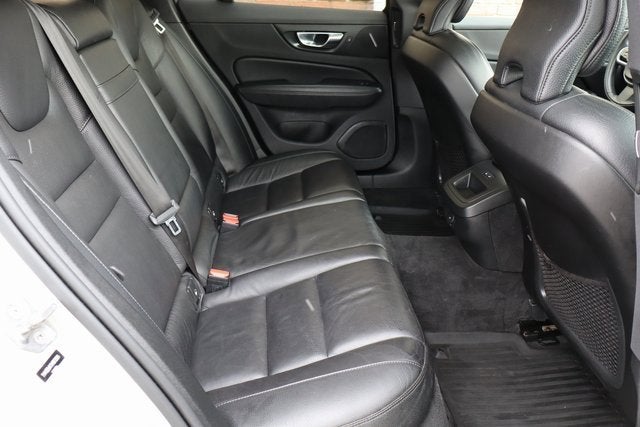 2021 Volvo V60 Cross Country T5