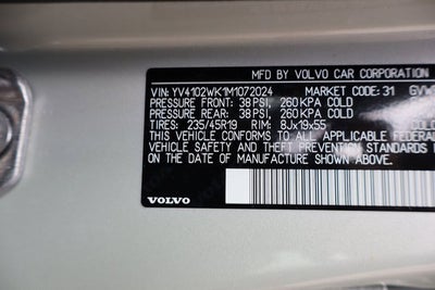 2021 Volvo V60 Cross Country T5