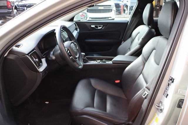 2021 Volvo V60 Cross Country T5